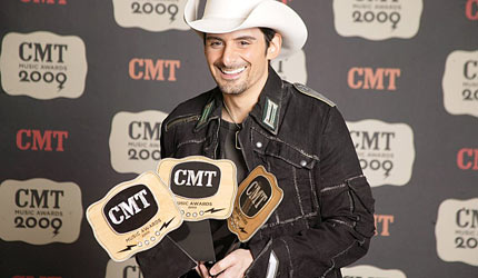 Brad Paisley kraloval předávání cen CMT